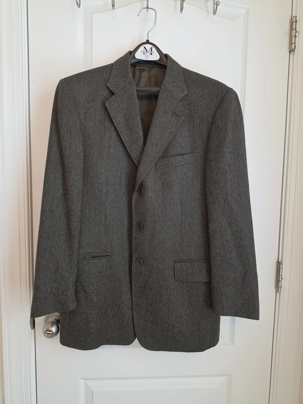 Classic Men's Gray Herringbone Blazer 100% Wool Made In ITALY.